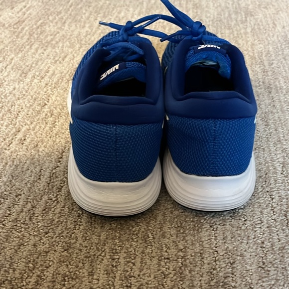 Nike Blue Running Shoes - Picture 3 of 7